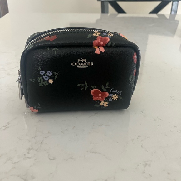 Coach Handbags - Coach Floral Mini Boxy Cosmetic Case